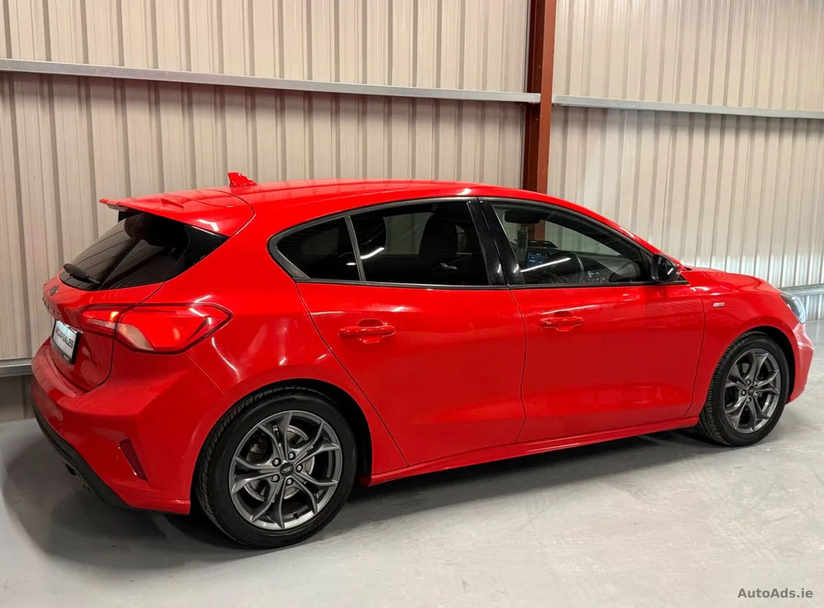 2020 Ford Focus – photo 9