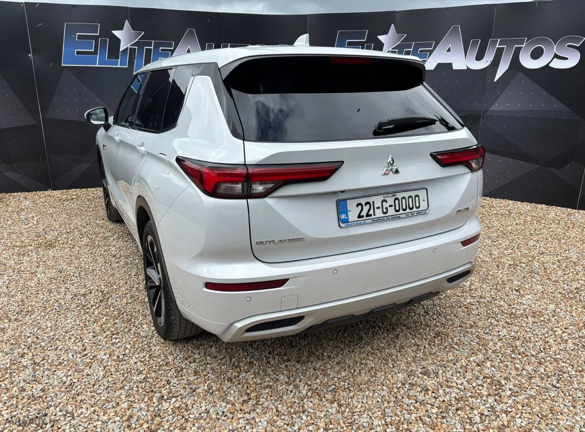 2022 Mitsubishi Outlander – photo 5