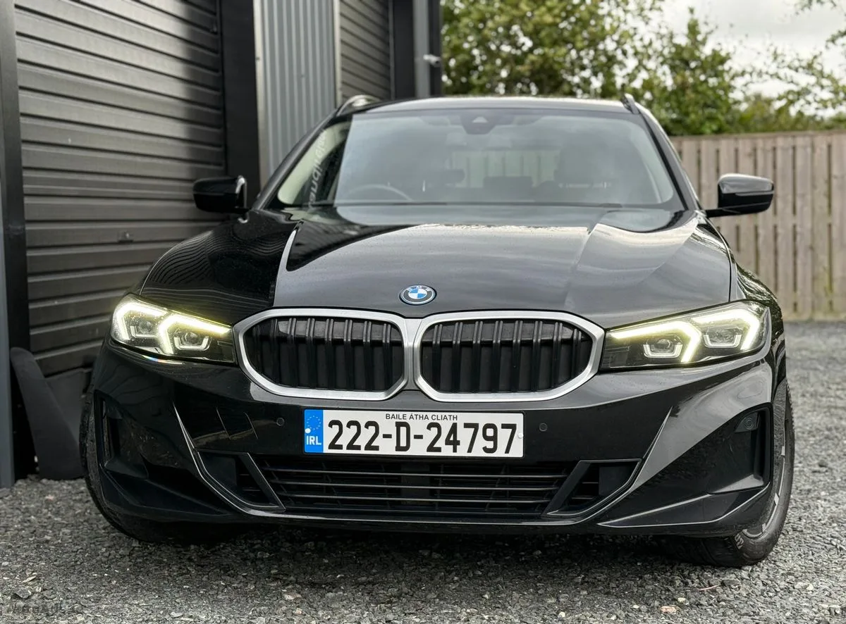 2022 BMW 3-Series – photo 2