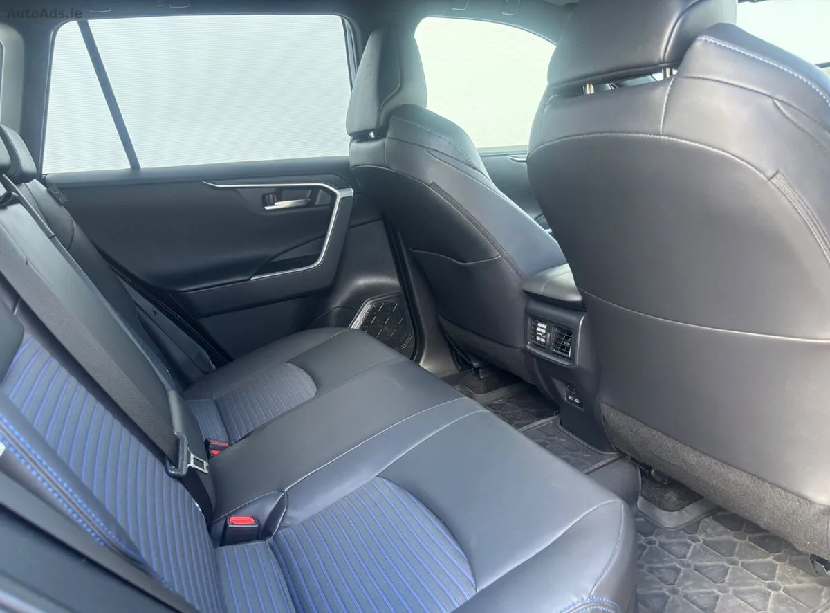 2024 Toyota RAV4 – photo 7
