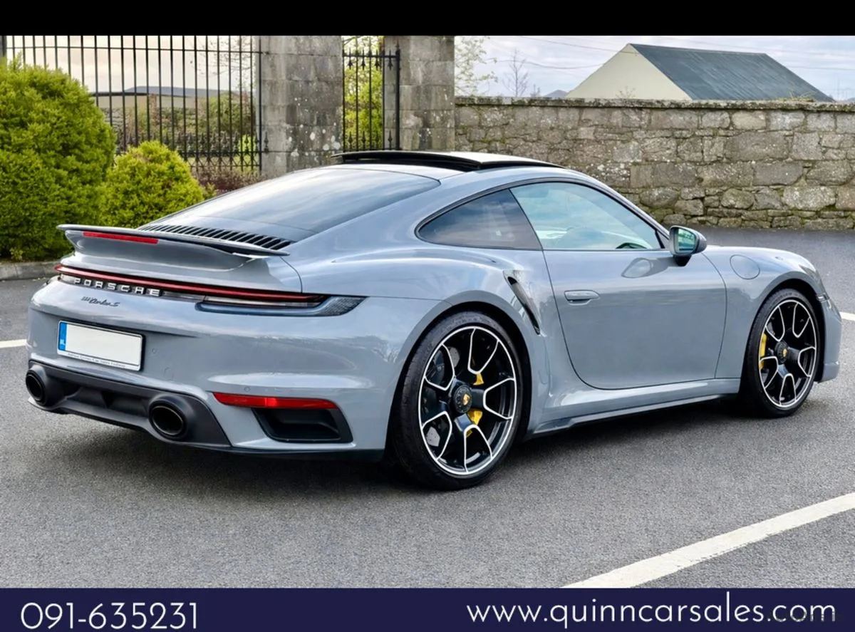 2023 Porsche 911 – photo 3