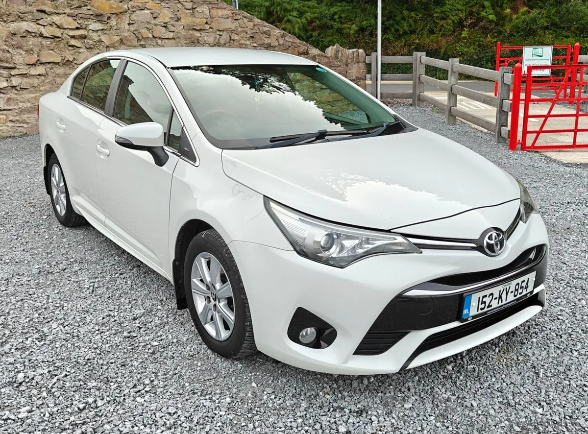 2015 Toyota Avensis – photo 2