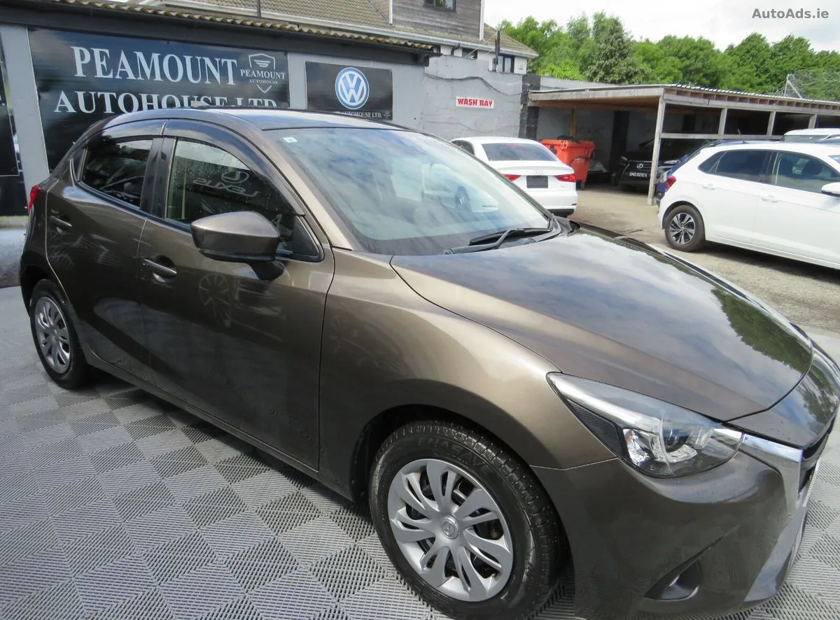 2017 Mazda Demio – photo 4