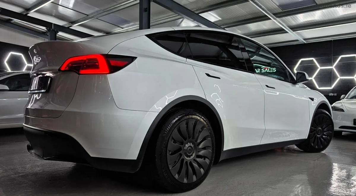2023 Tesla Model Y – photo 6