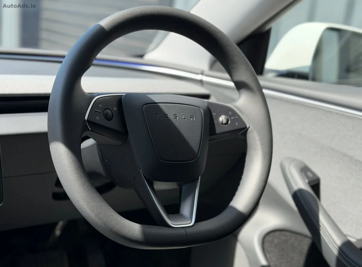 2024 Tesla Model 3 – photo 12