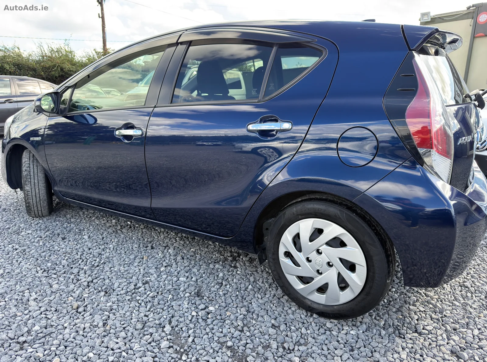 2016 Toyota Aqua – photo 3