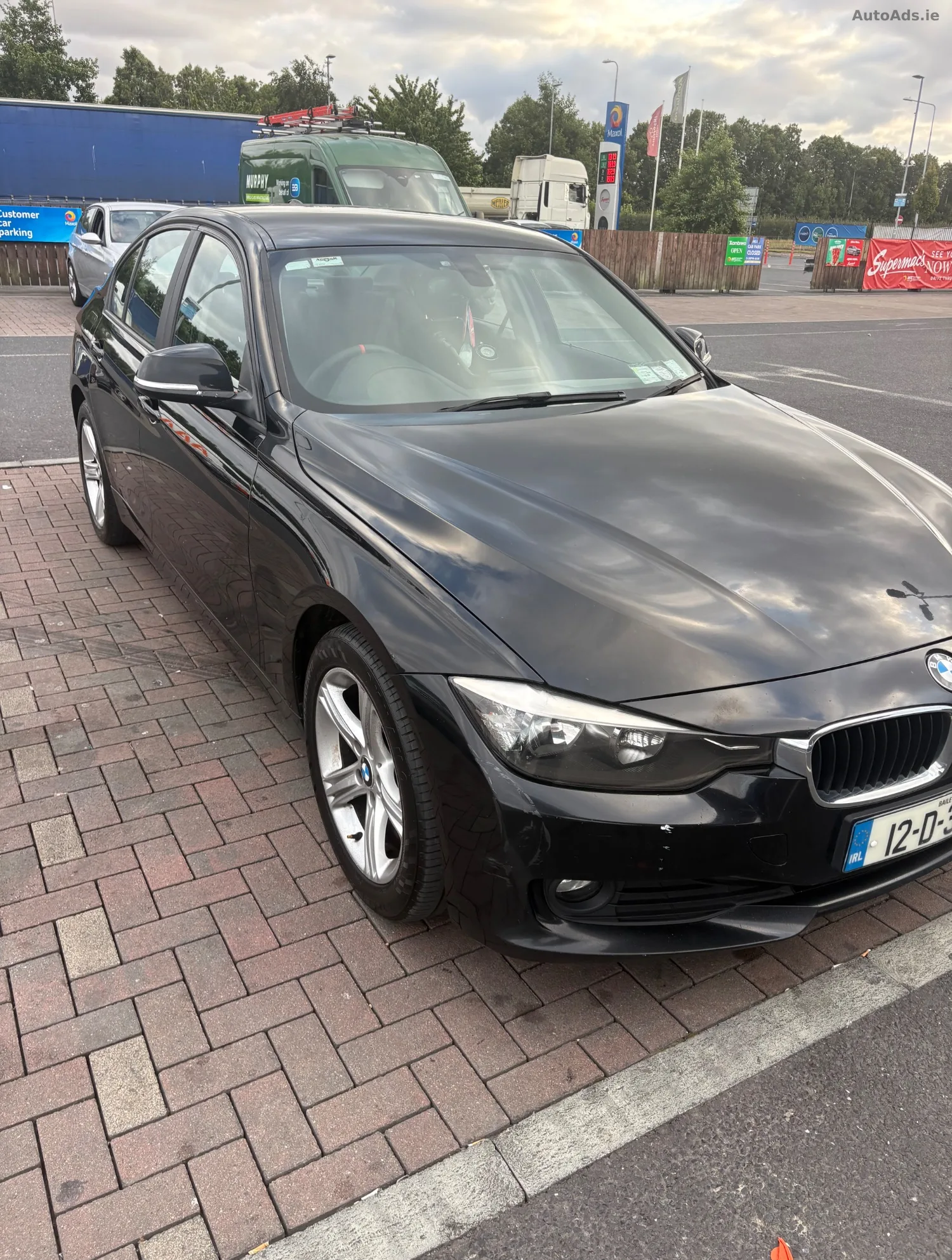 2012 BMW 3 Series – photo 2