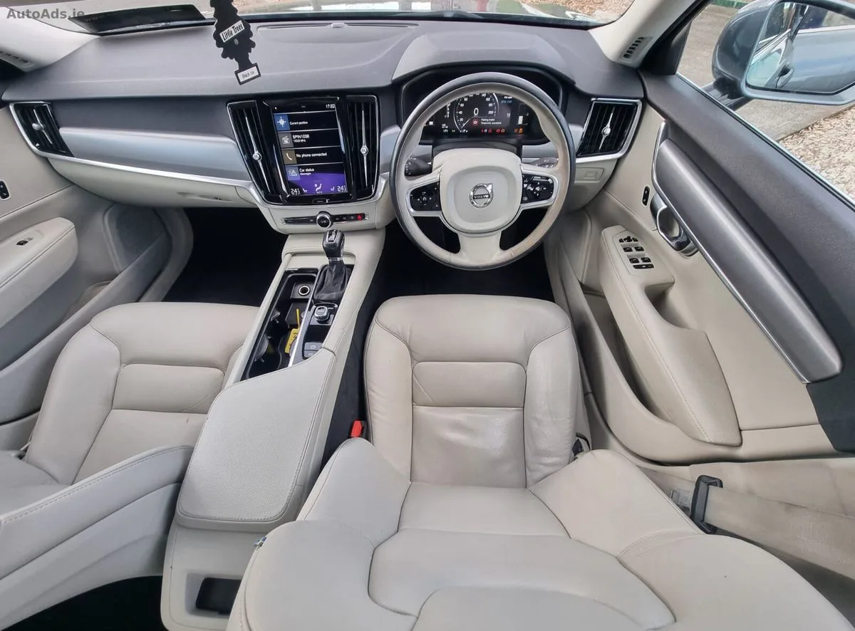 2017 Volvo S90 – photo 2