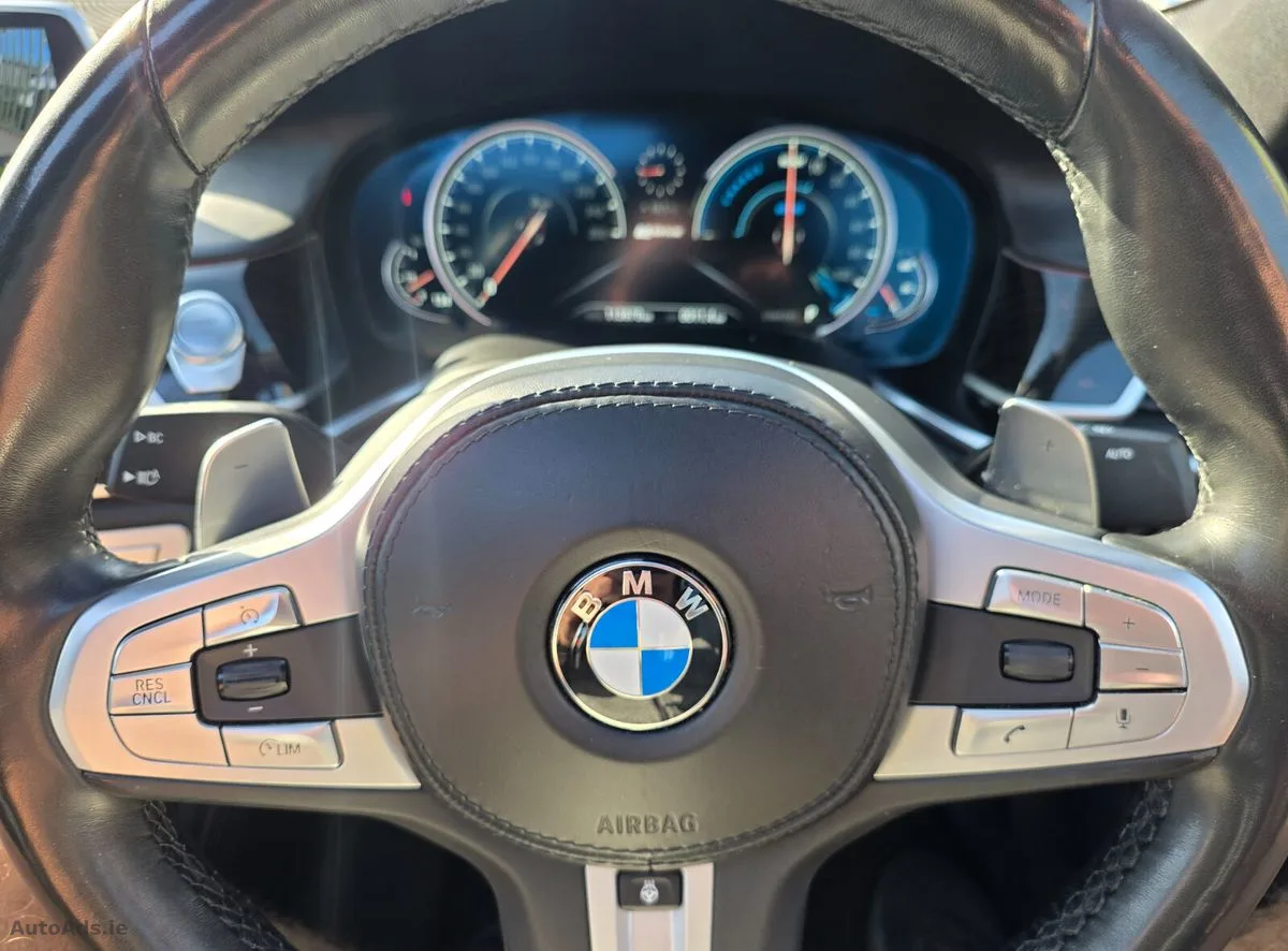 2017 BMW 7-Series – photo 14