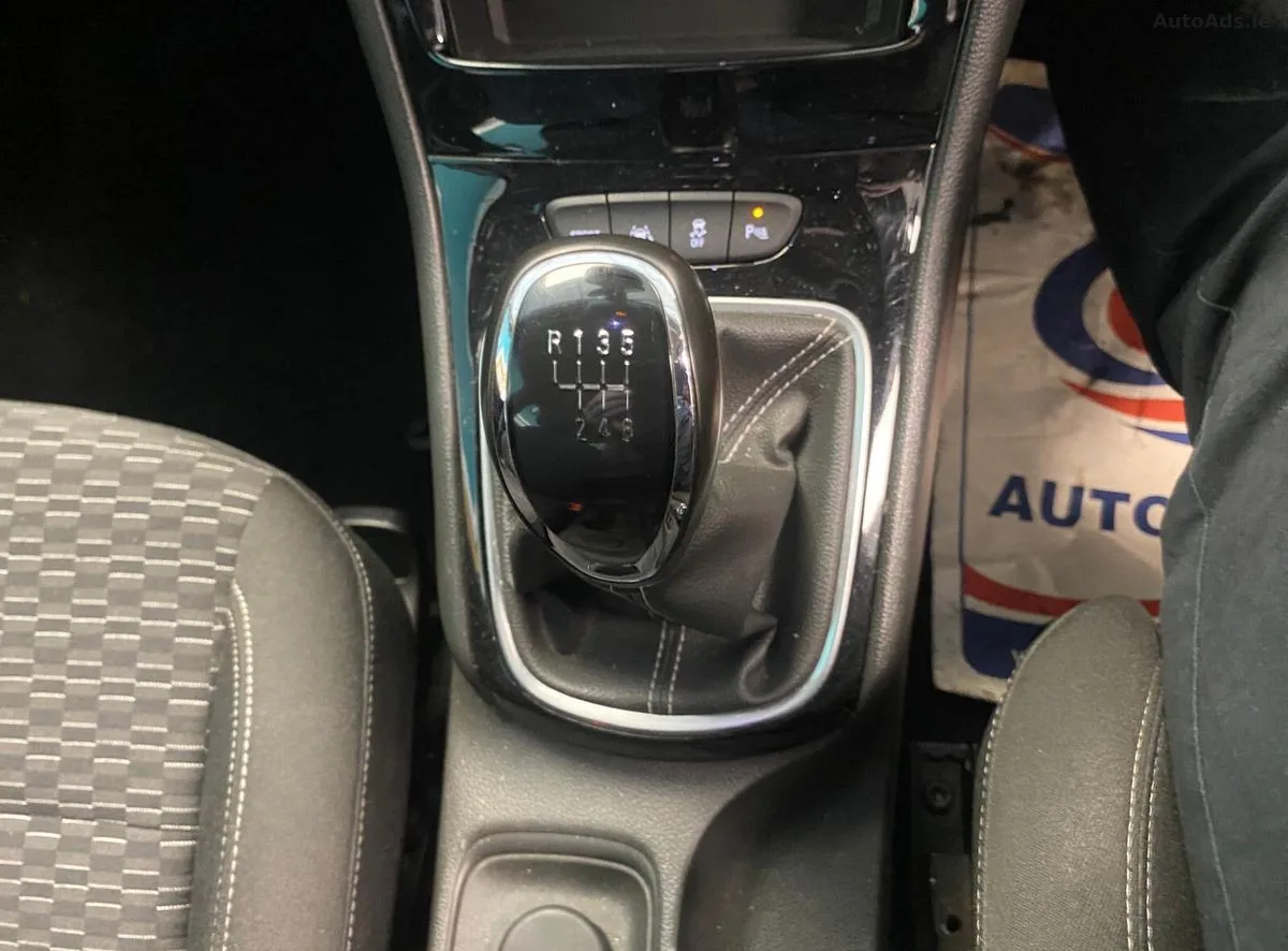2019 Vauxhall Astra – photo 11