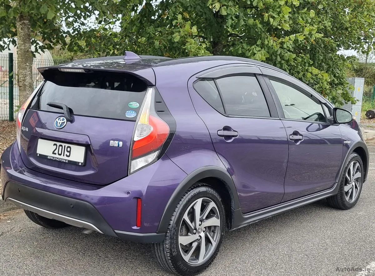 2019 Toyota Aqua – photo 4