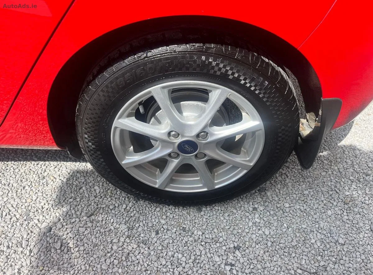 2017 Ford Fiesta – photo 6