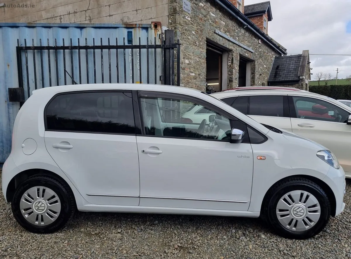 2013 Volkswagen up! – photo 2