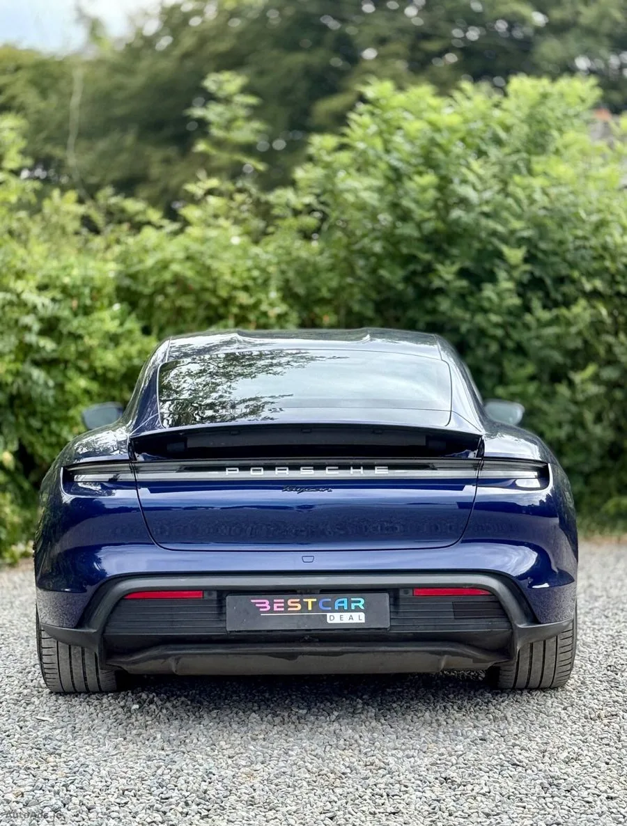 2022 Porsche Taycan – photo 19