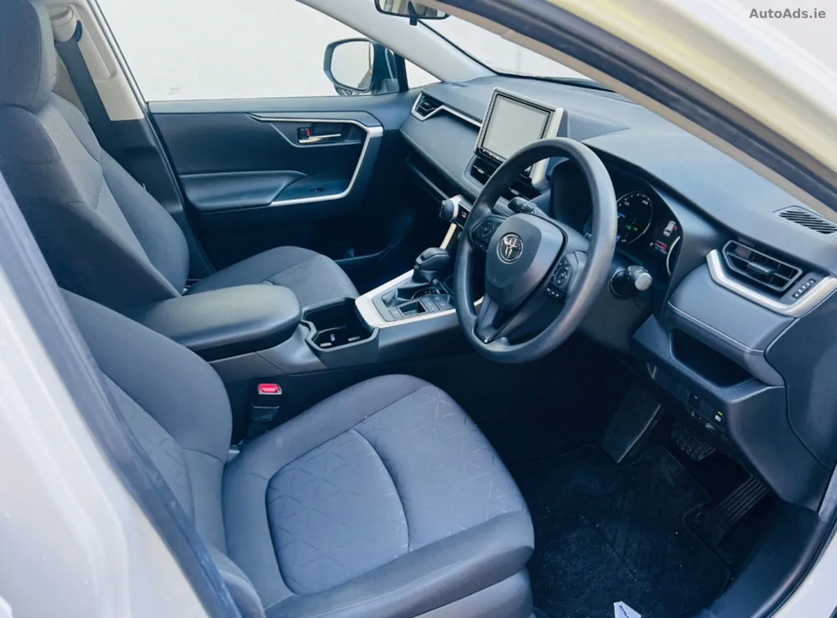 2022 Toyota RAV4 – photo 16