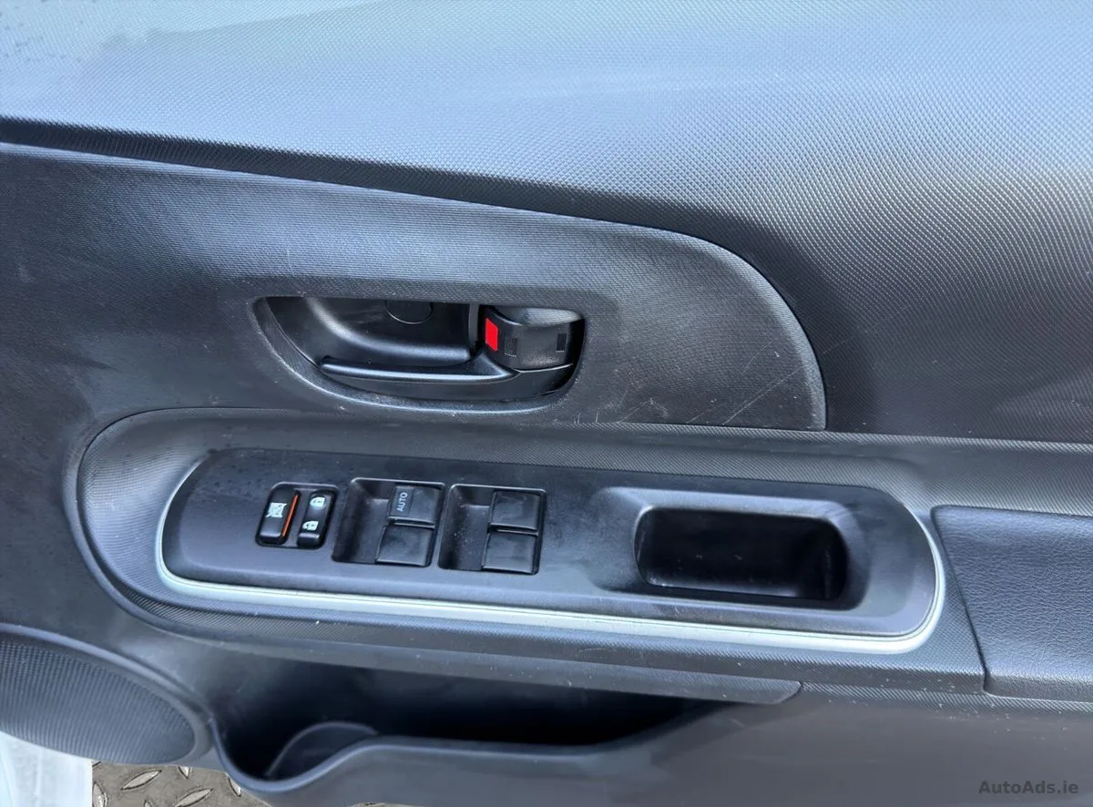 2019 Toyota Aqua – photo 18
