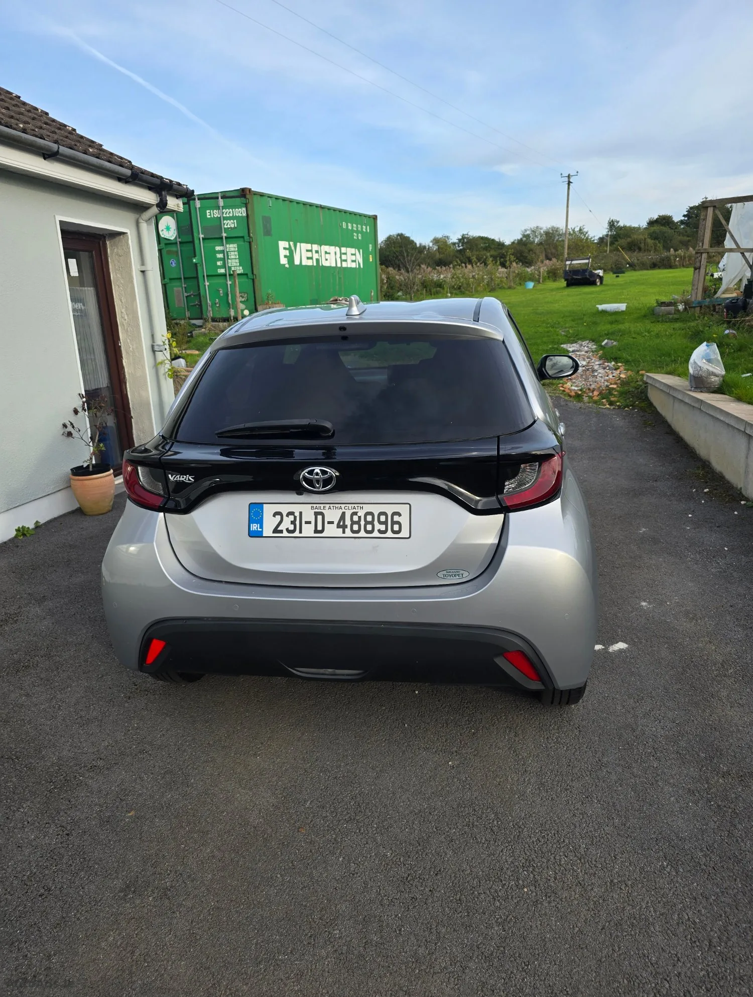2023 Toyota Yaris – photo 2