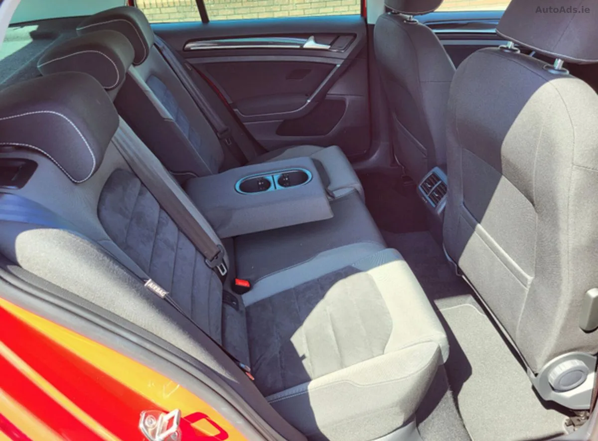 2016 Volkswagen Golf – photo 14