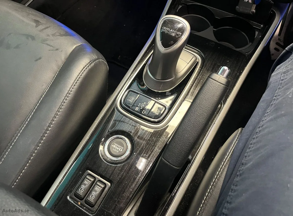 2017 Mitsubishi Outlander – photo 8