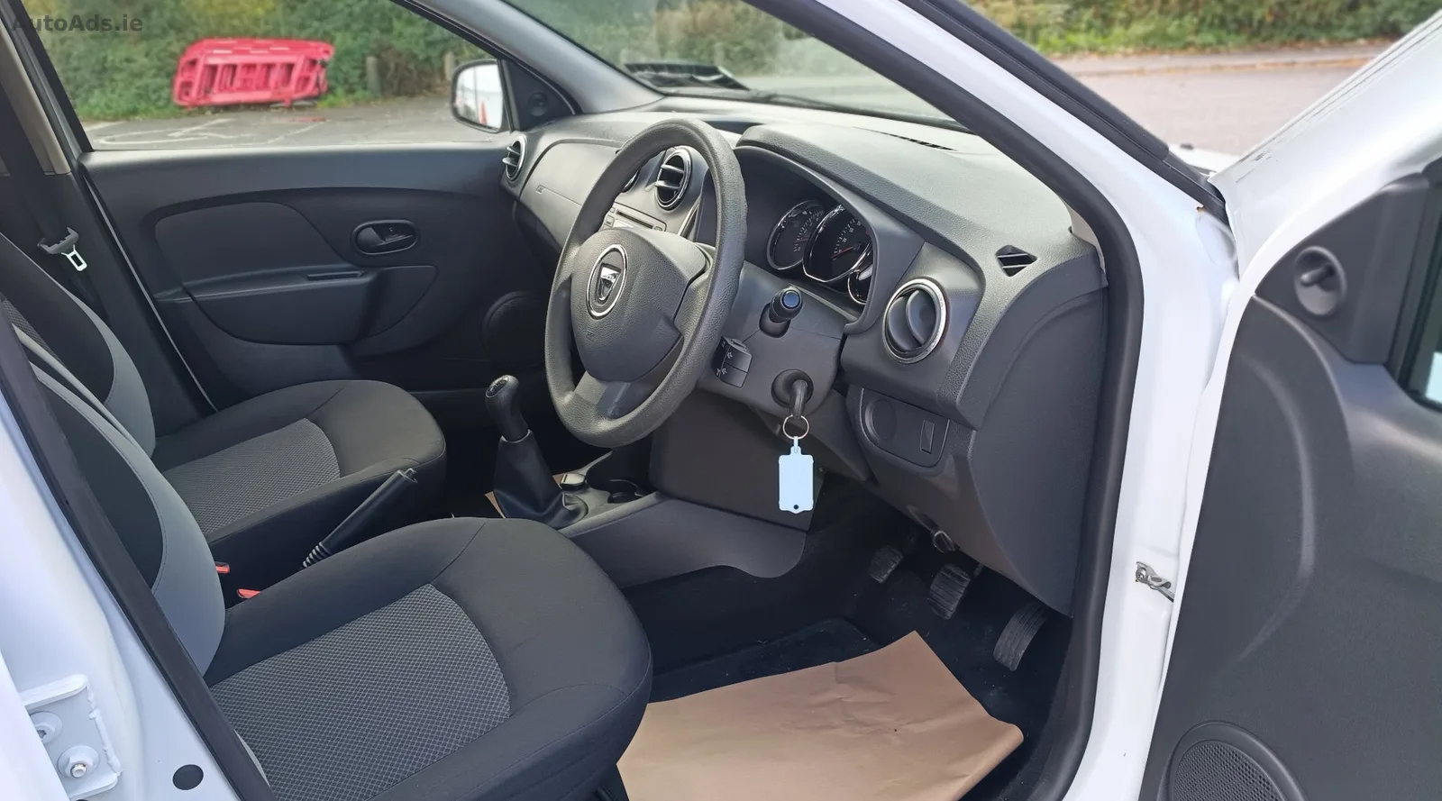 2016 Dacia Logan – photo 9