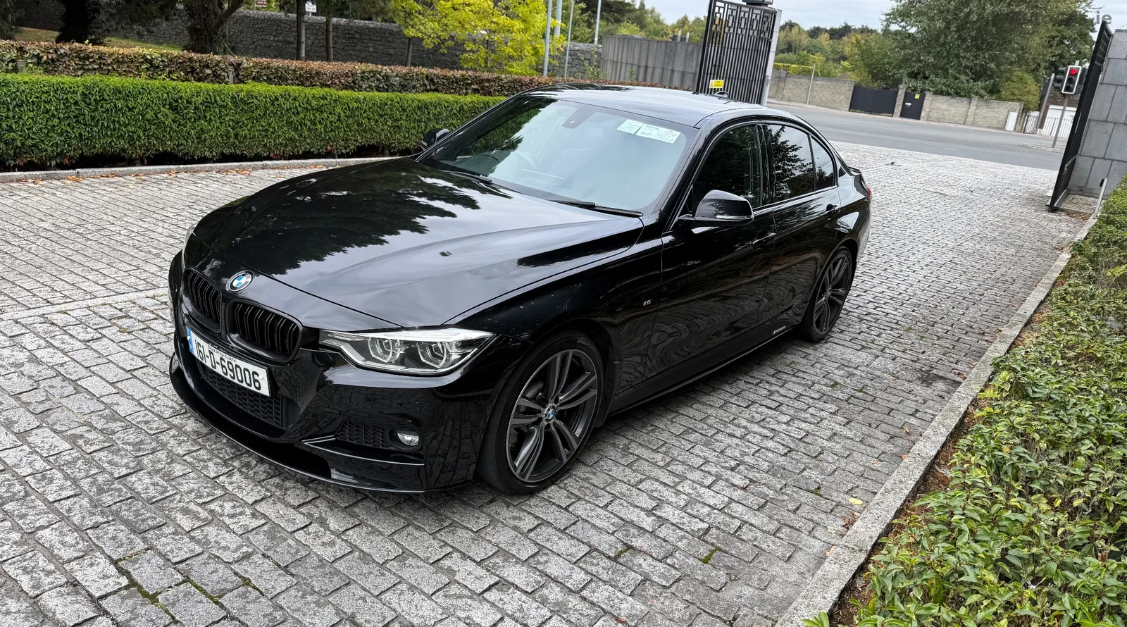 2016 BMW 3 Series – photo 2