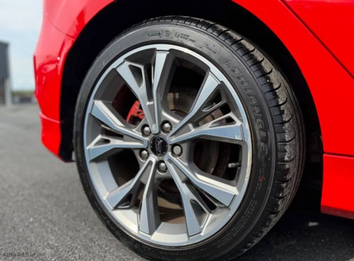 2017 Ford Focus – photo 6