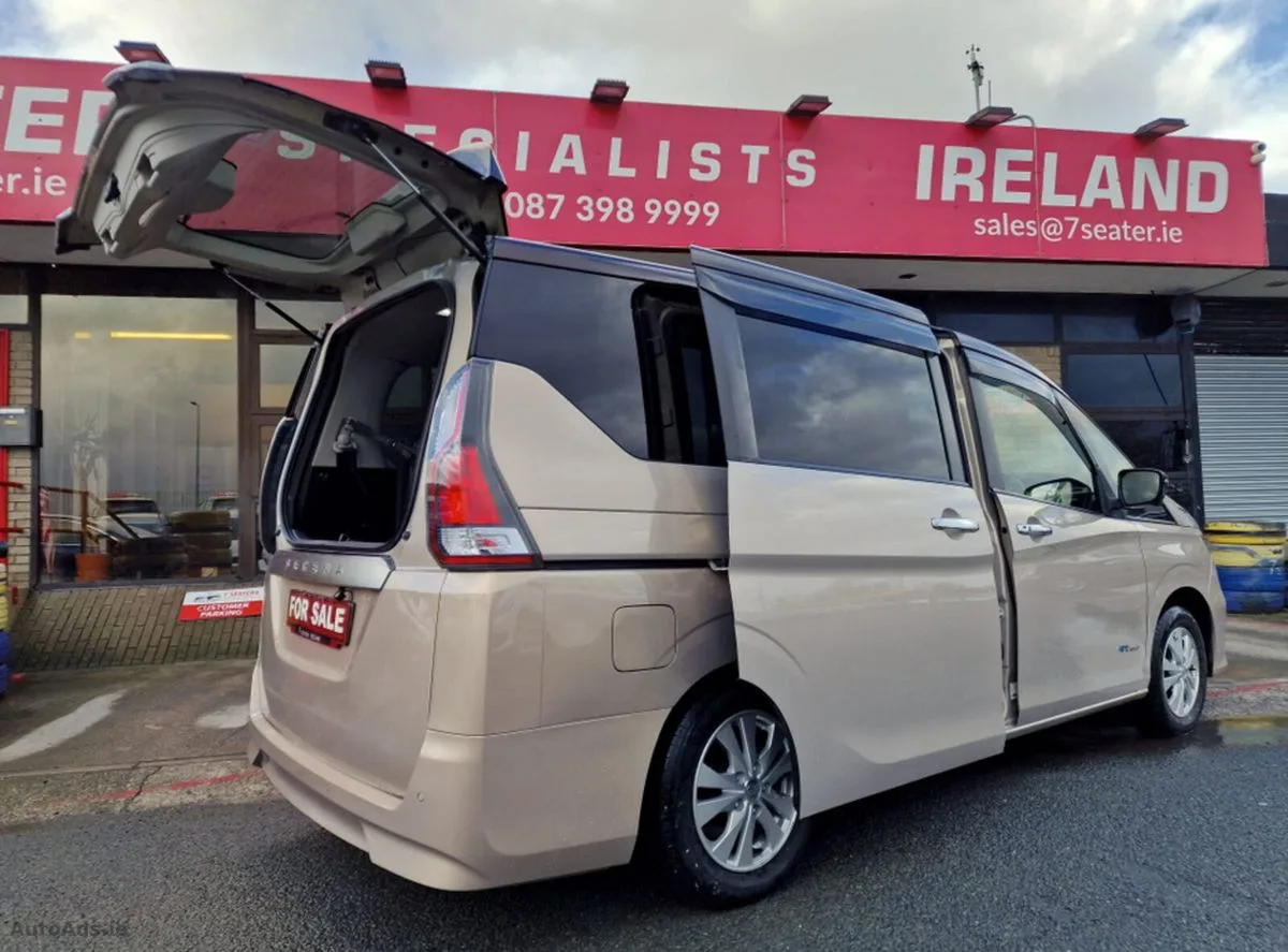 2017 Nissan Serena – photo 6