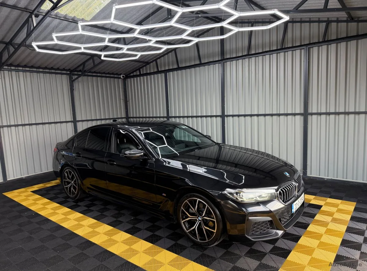 2022 BMW 5-Series