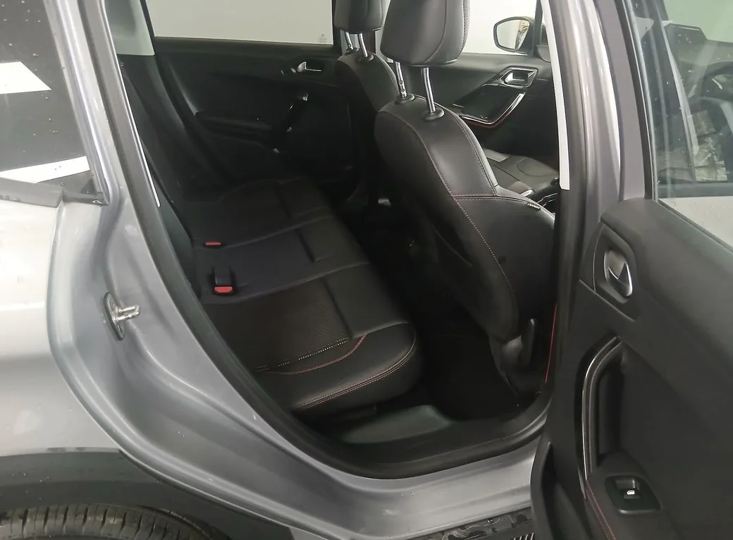 2017 Peugeot 2008 – photo 7