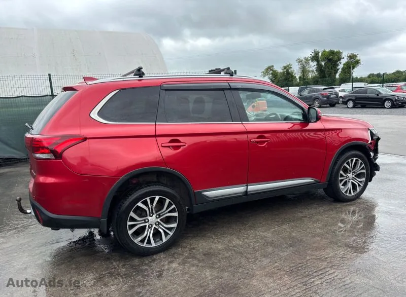 2018 Mitsubishi Outlander – photo 3