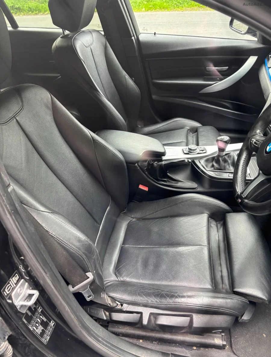 2013 BMW 3-Series – photo 17