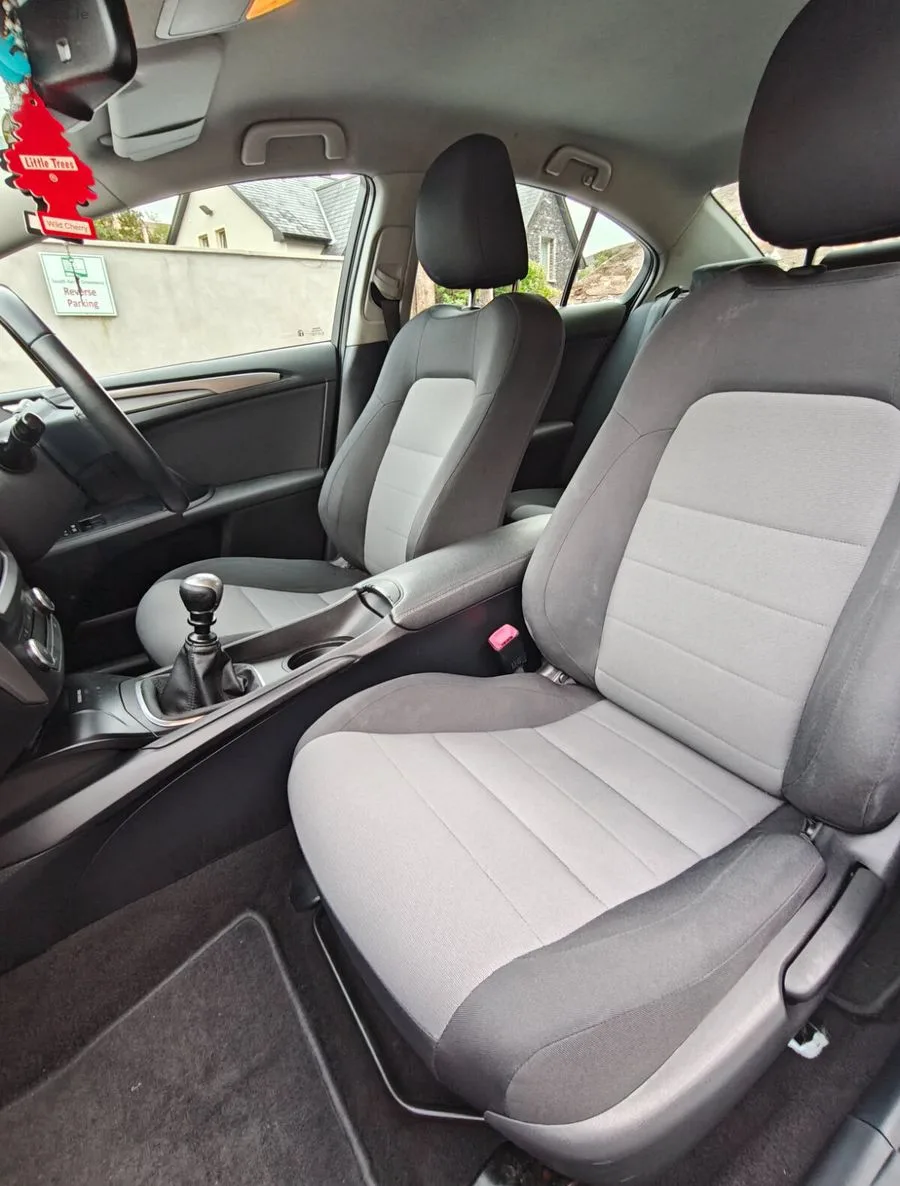 2015 Toyota Avensis – photo 13