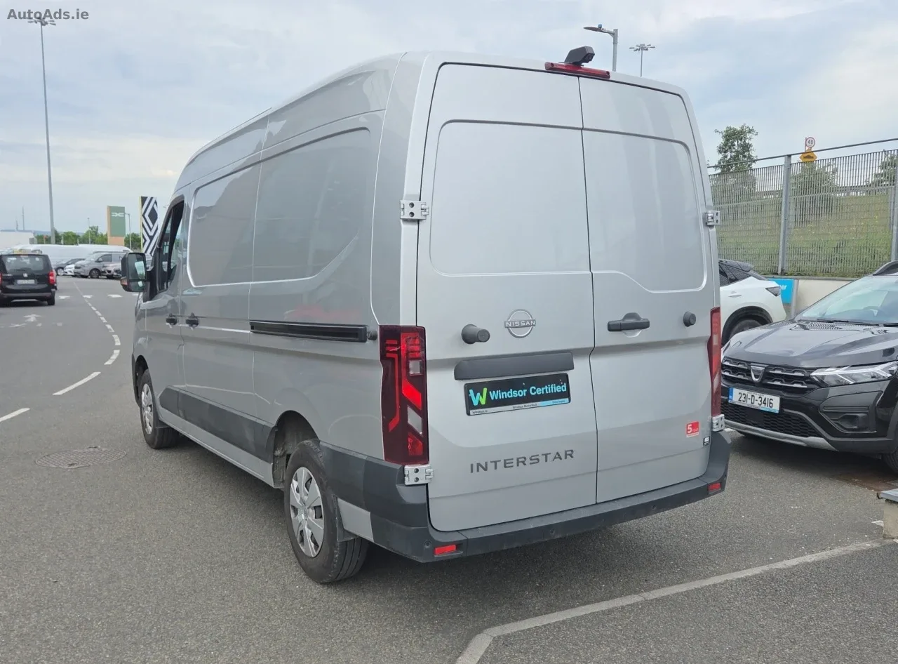 2025 Nissan Interstar – photo 12