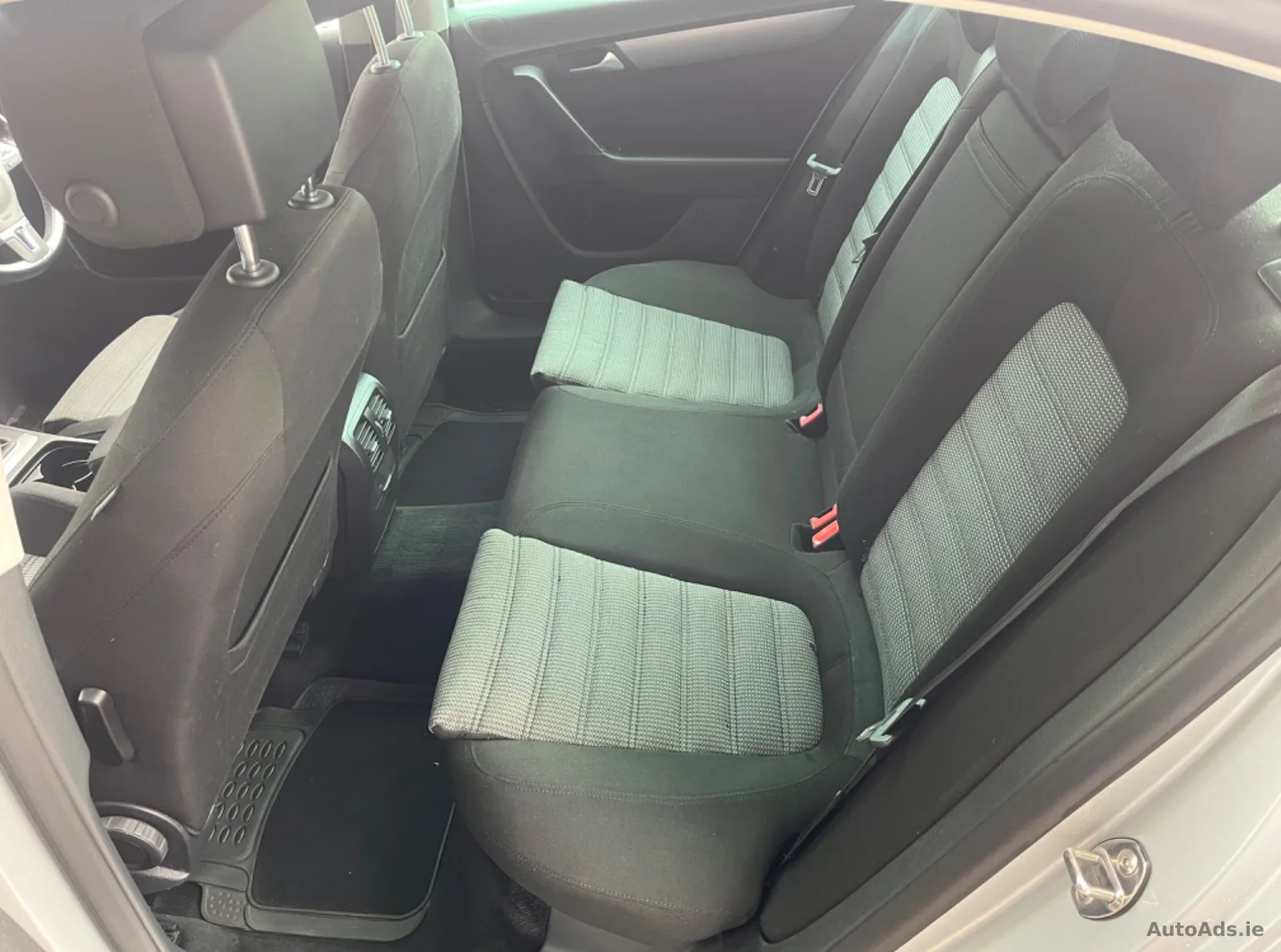 2011 Volkswagen Passat – photo 9