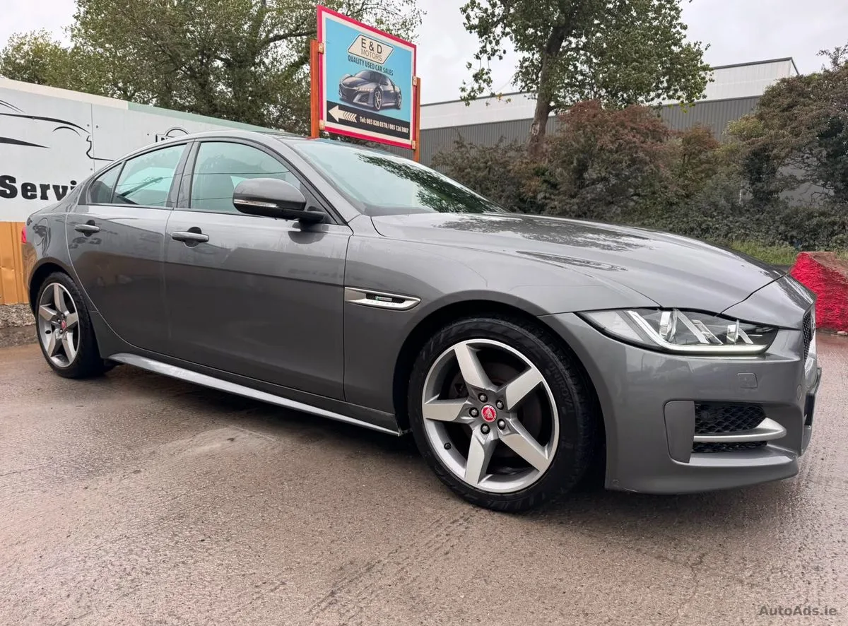 2017 Jaguar XE – photo 3