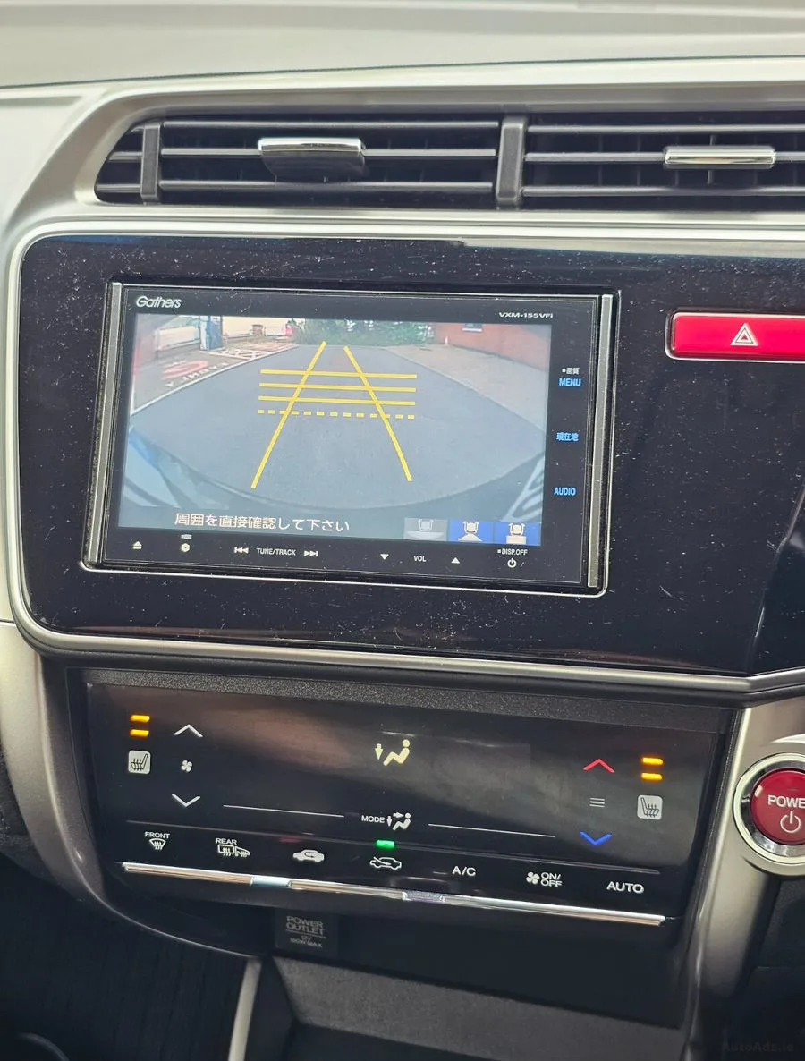 2015 Honda Grace – photo 17