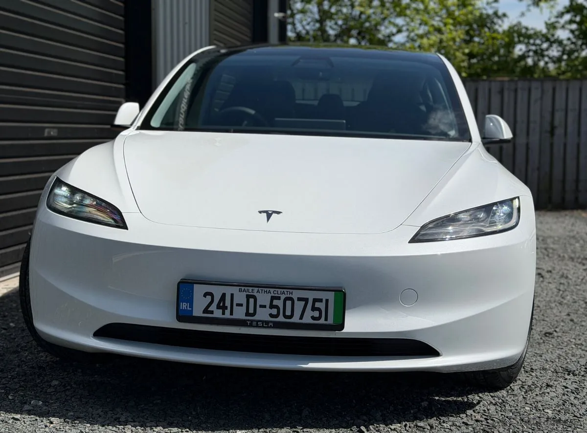 2024 Tesla Model 3 – photo 2