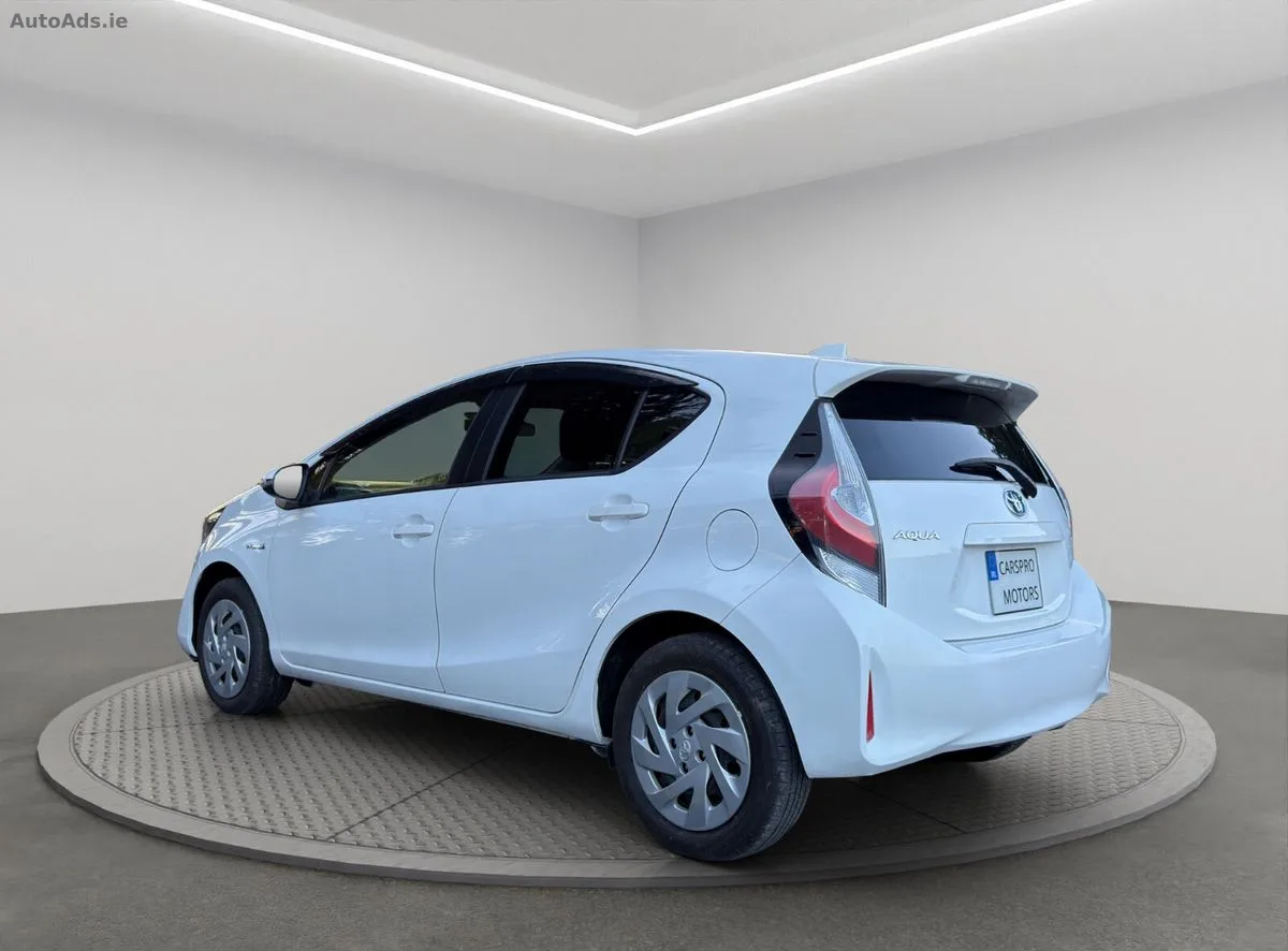 2019 Toyota Aqua – photo 8