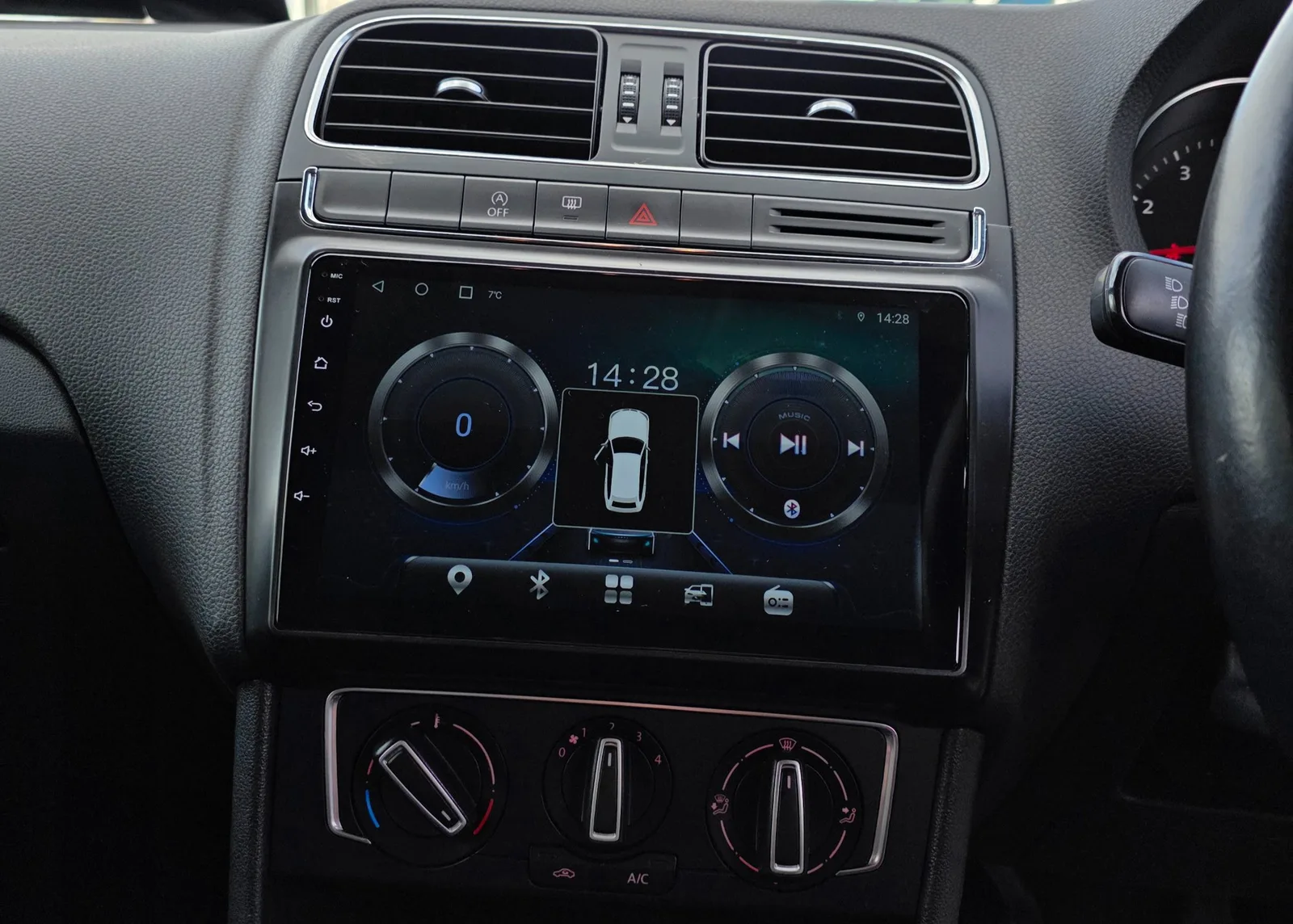2015 Volkswagen Polo – photo 8