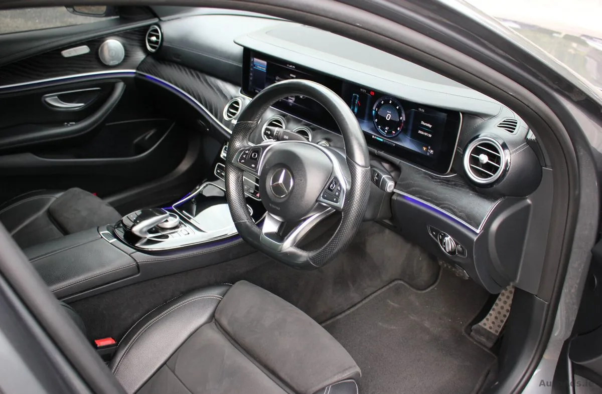 2017 Mercedes-Benz E-Class – photo 2