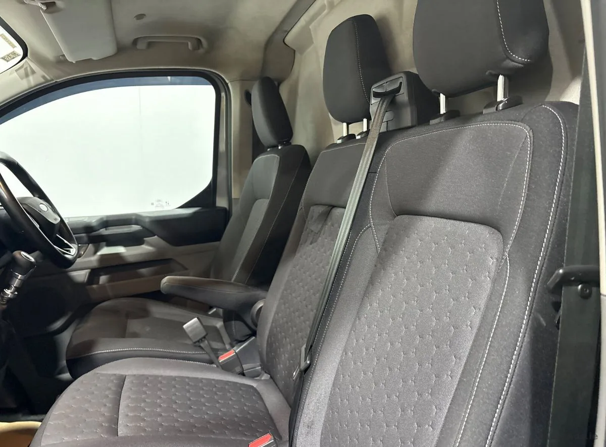 2024 Ford Transit Custom – photo 19