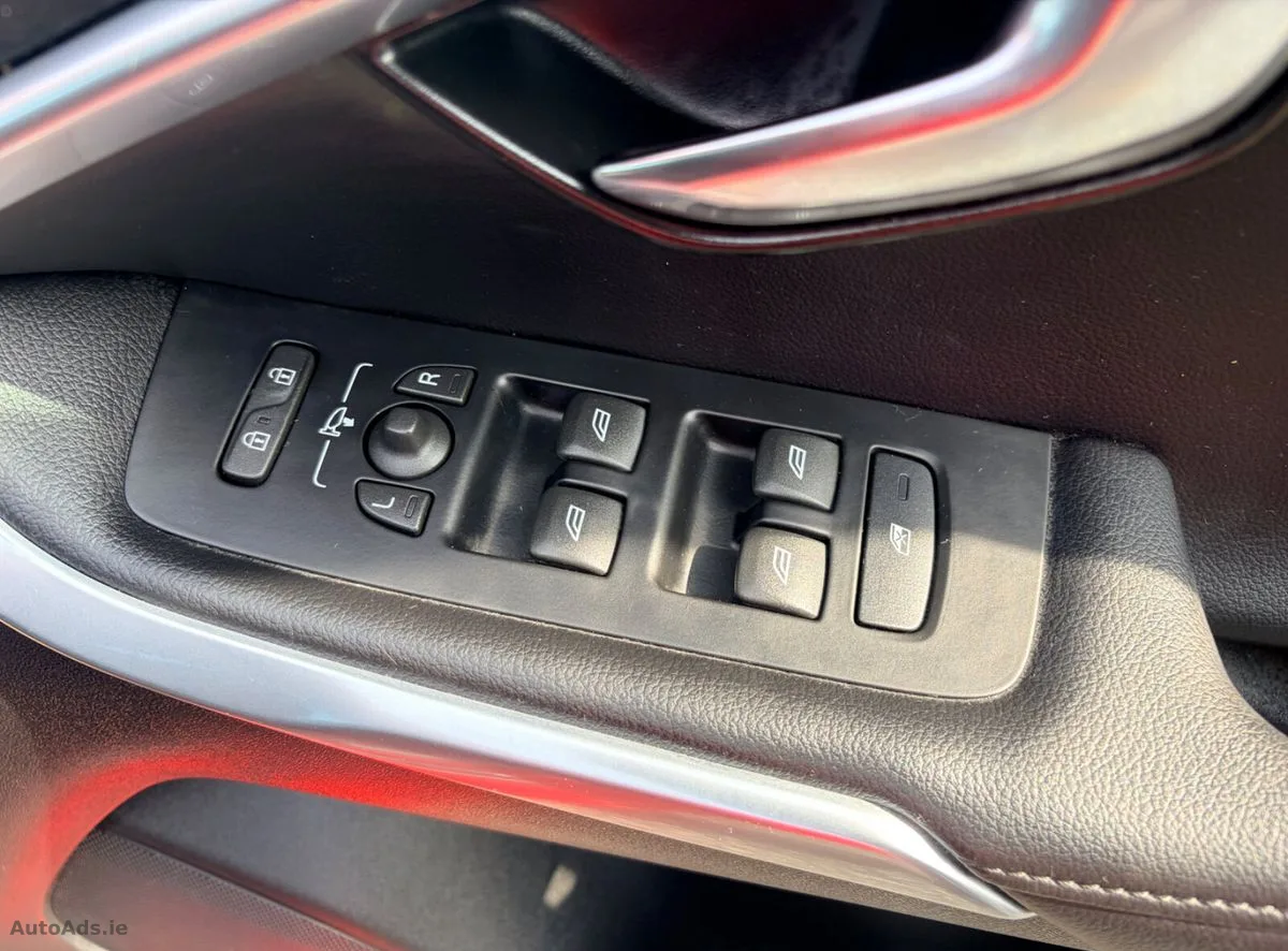 2015 Volvo V40 – photo 17