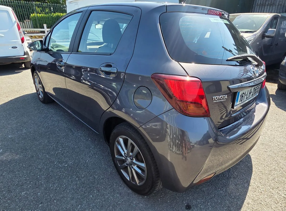2016 Toyota Yaris – photo 6