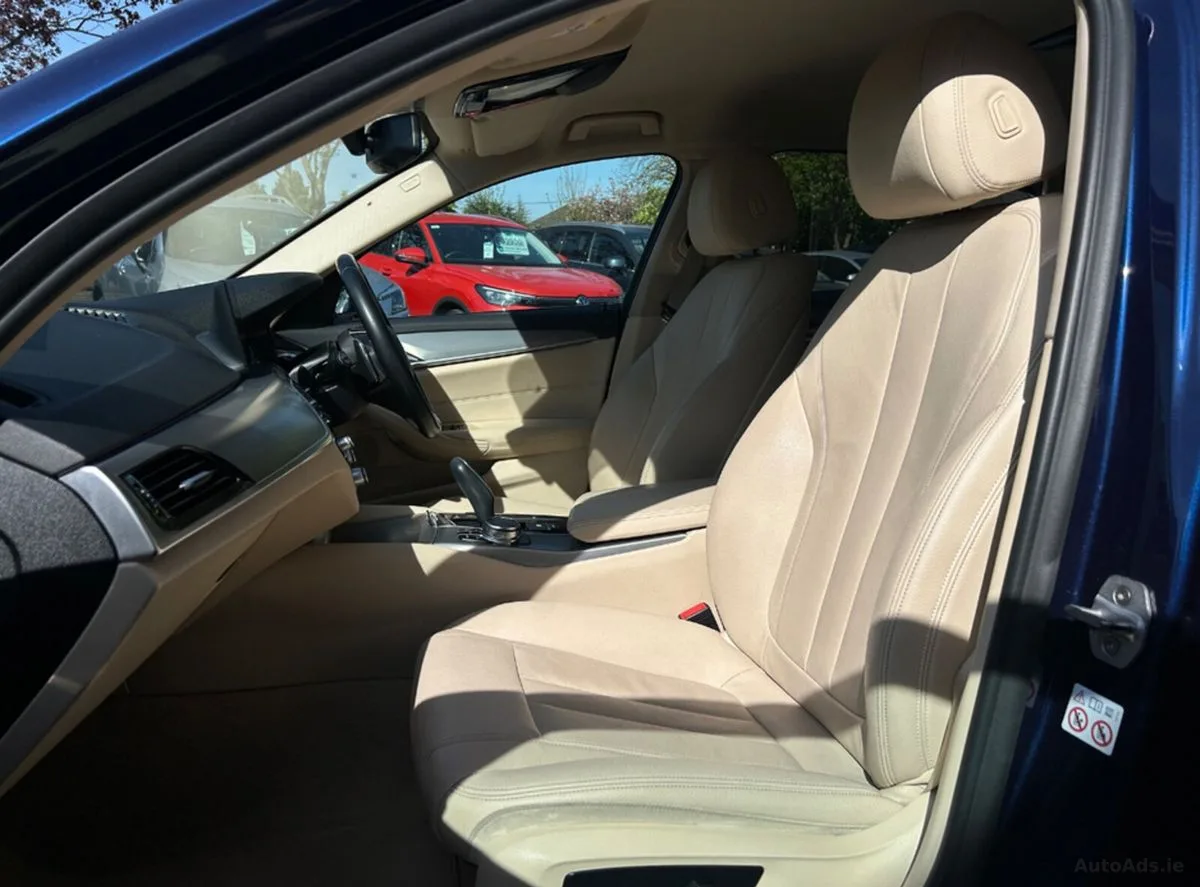 2018 BMW 5-Series – photo 11