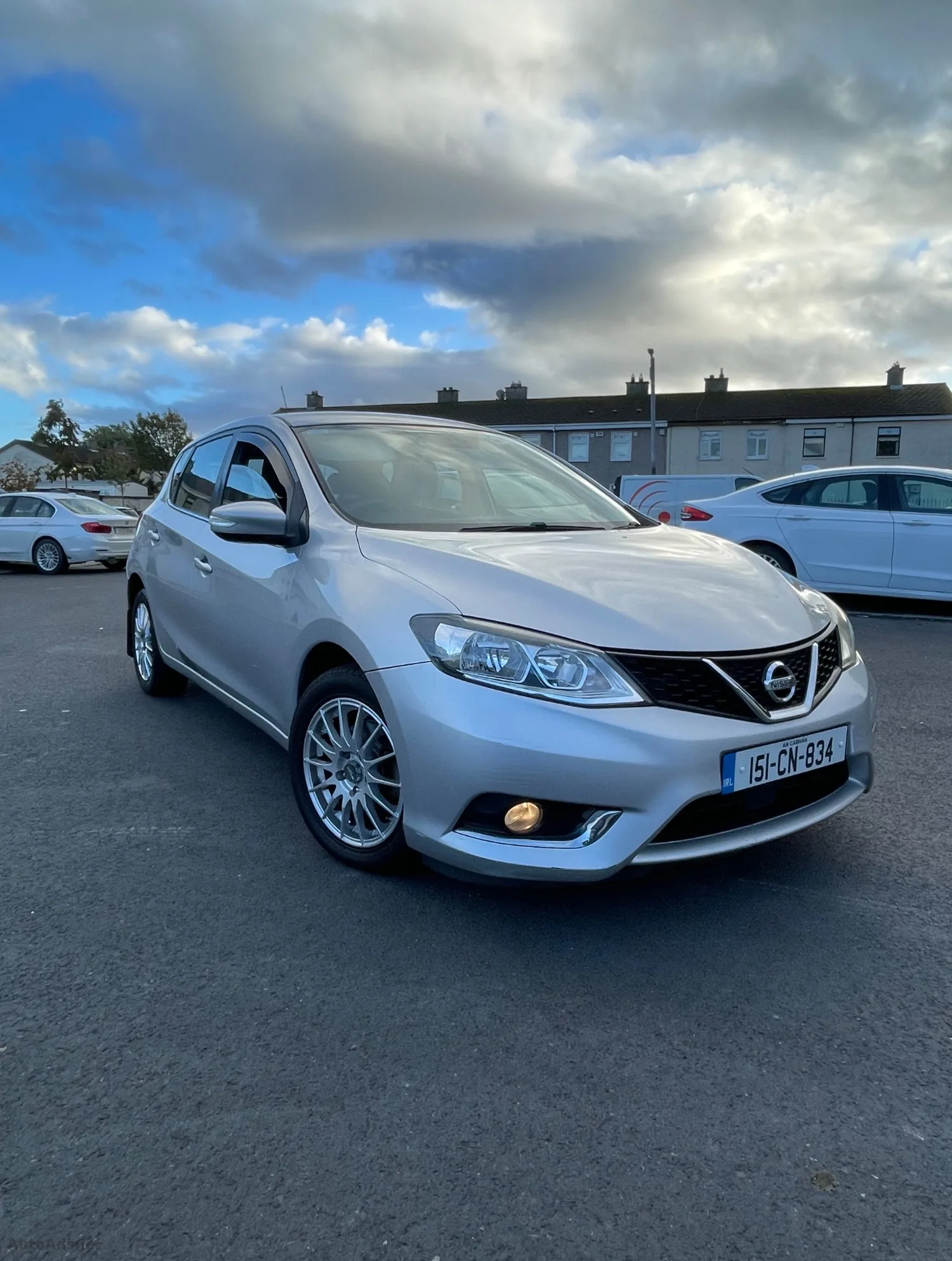 2015 Nissan Pulsar – photo 2