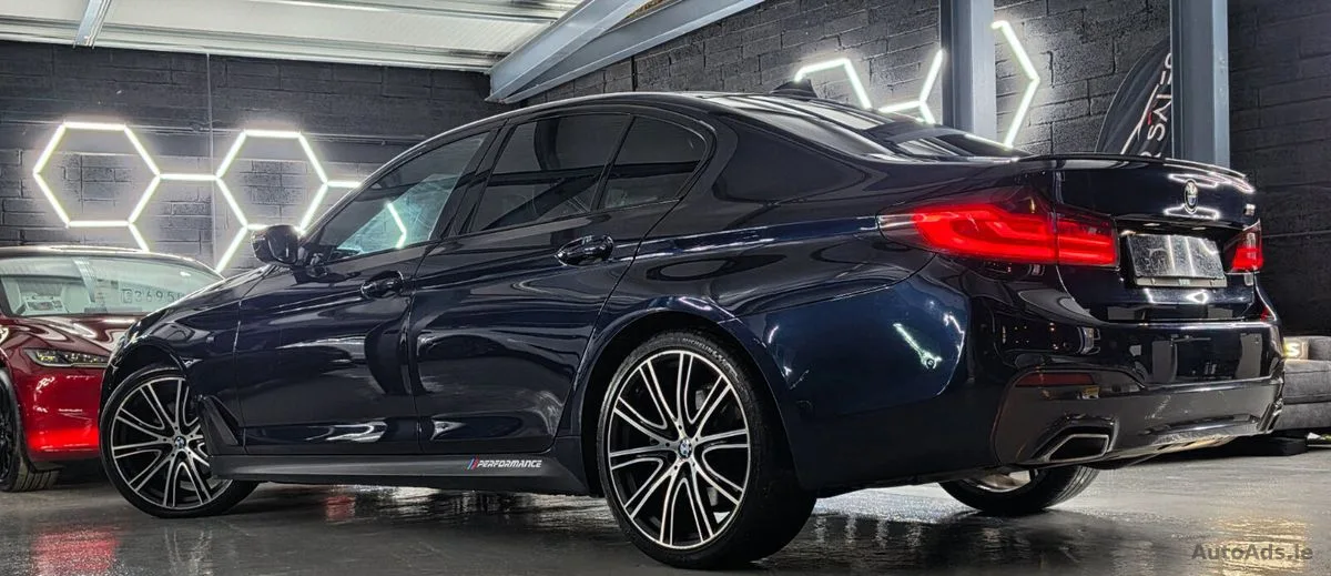 2018 BMW 5-Series – photo 13