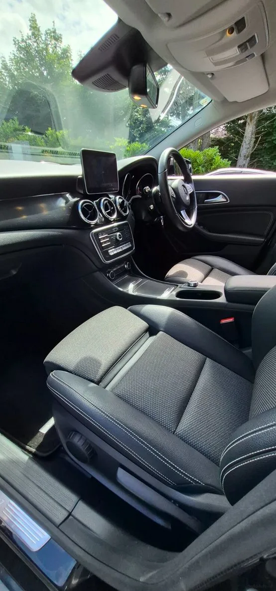 2017 Mercedes-Benz CLA – photo 18