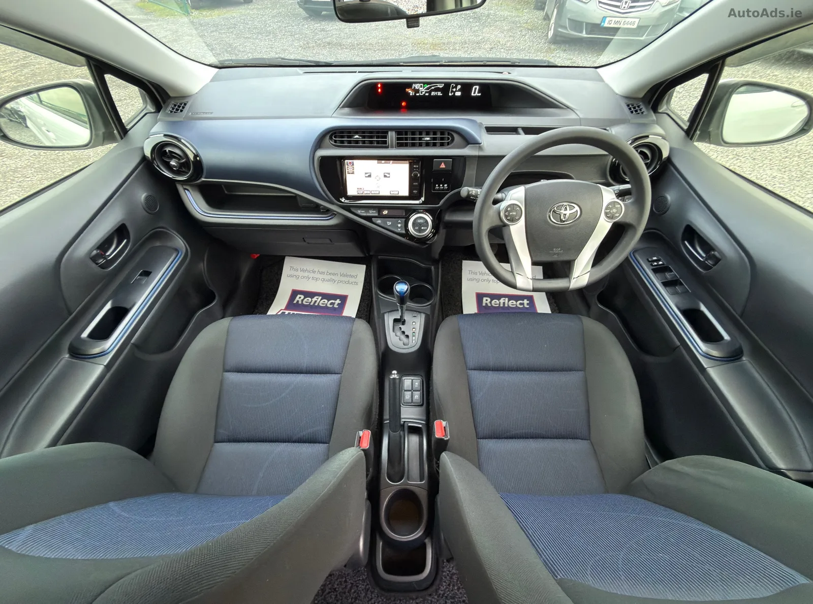 2015 Toyota Aqua – photo 13