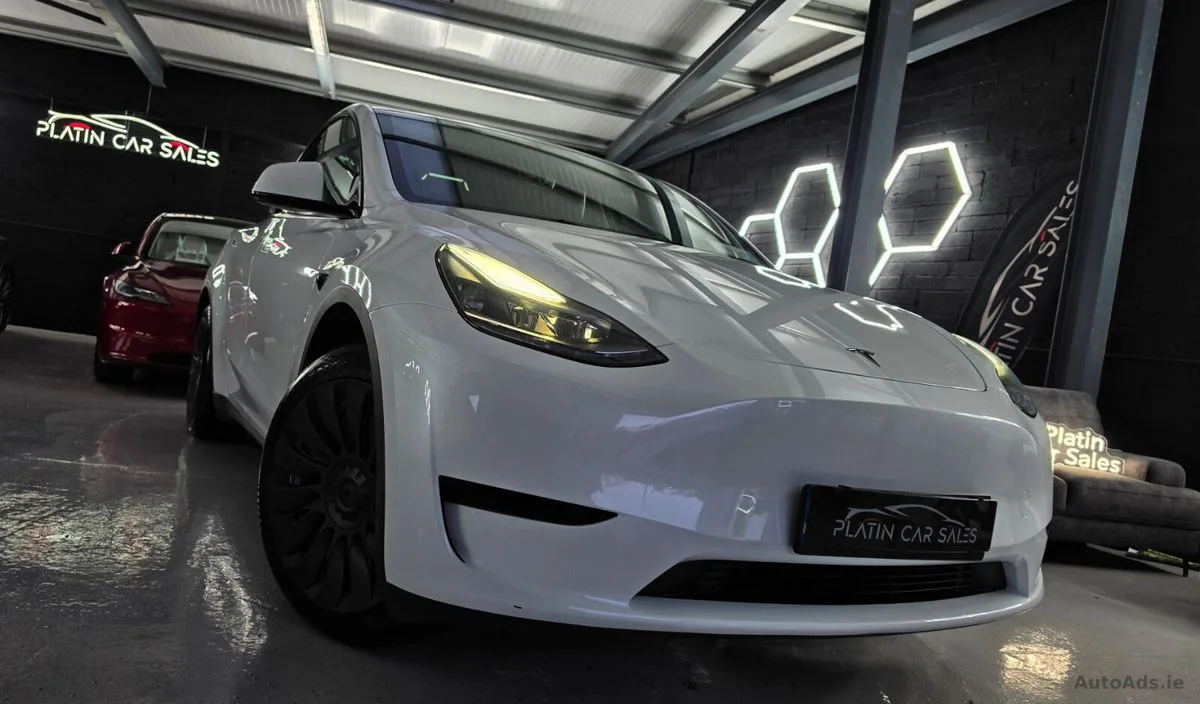 2023 Tesla Model Y – photo 3