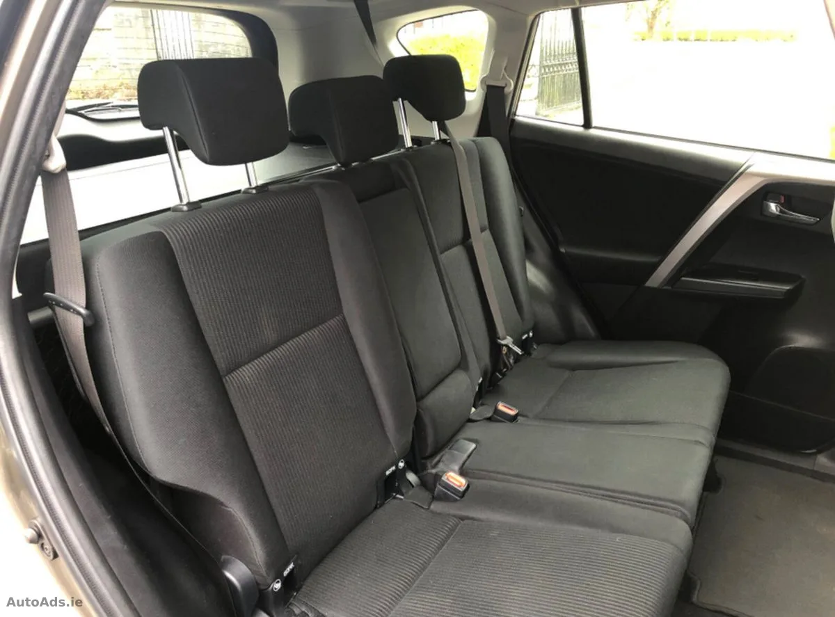 2016 Toyota RAV4 – photo 12